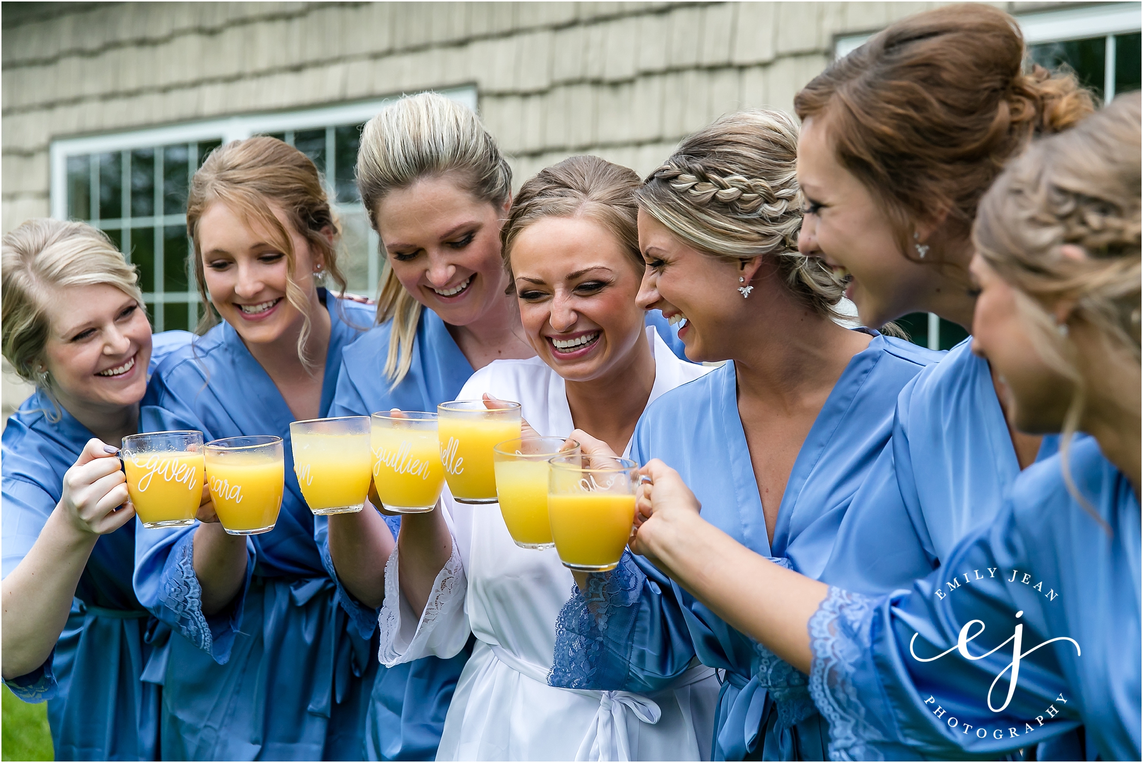 Stoney Creek Wisconsin Summer Wedding Bride Bridesmaids Robes Mimosas