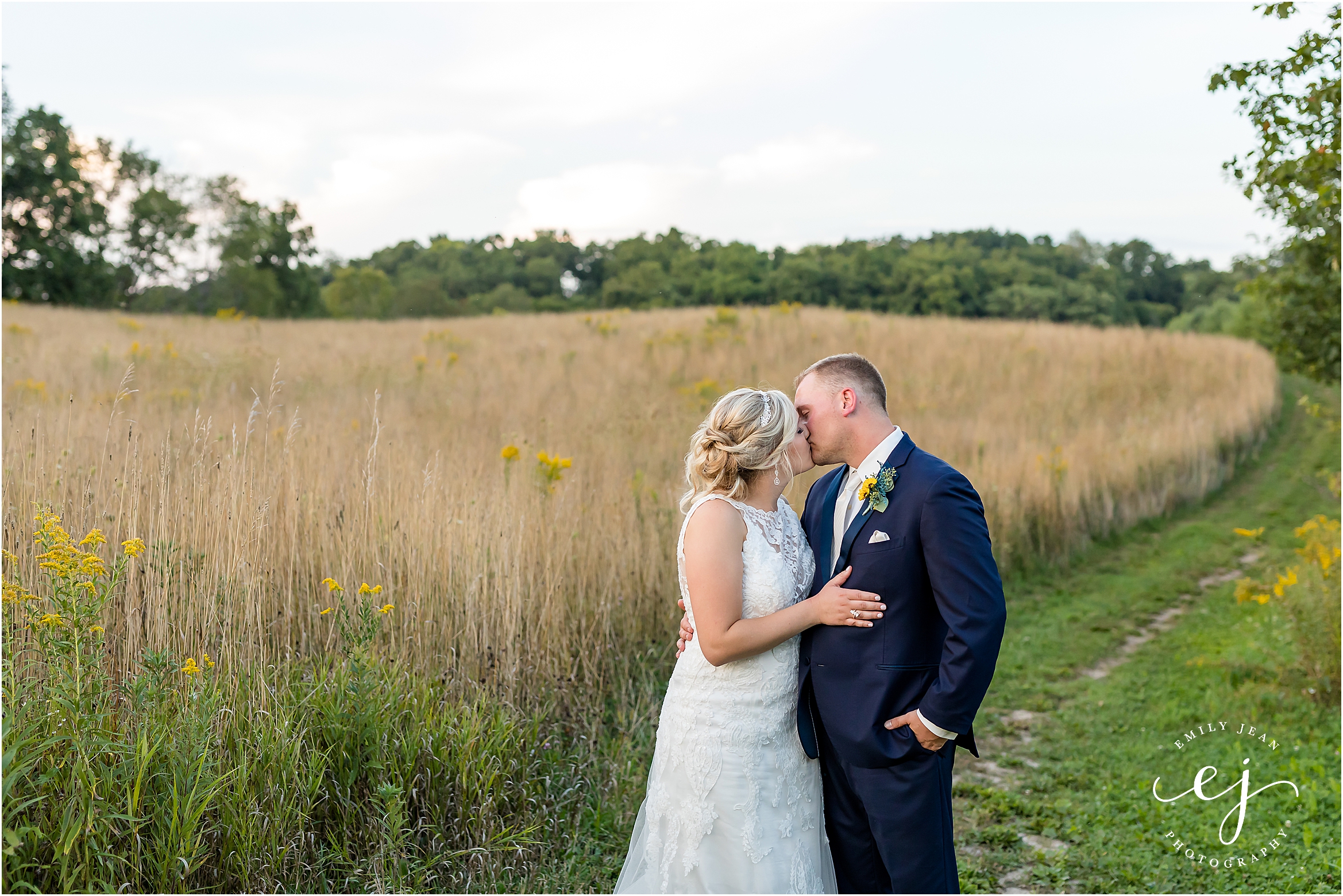 sunset photos bride and groom outdoor field in wisconsin summer