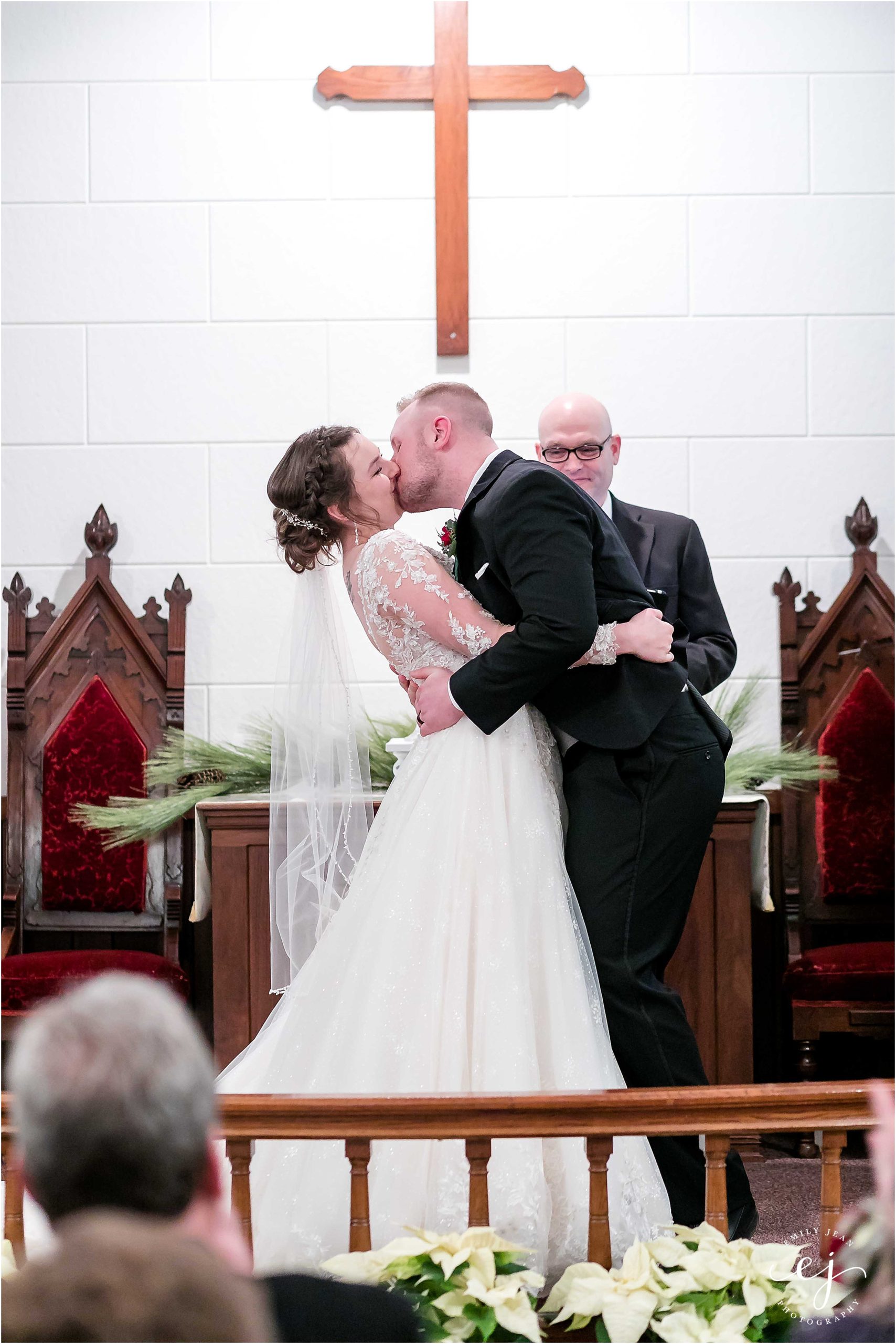 dakota minnesota church wedding ceremony first kiss