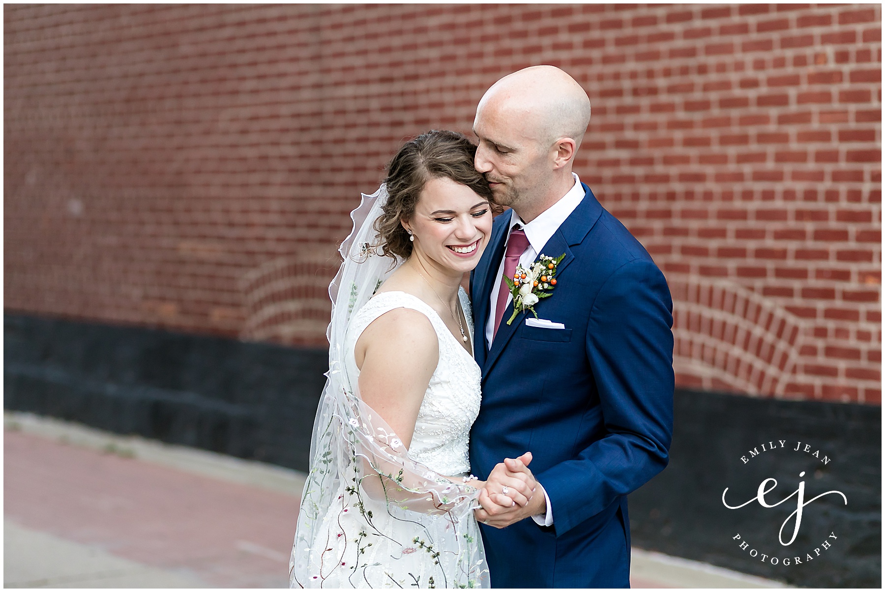downtown alley bride and groom portraits