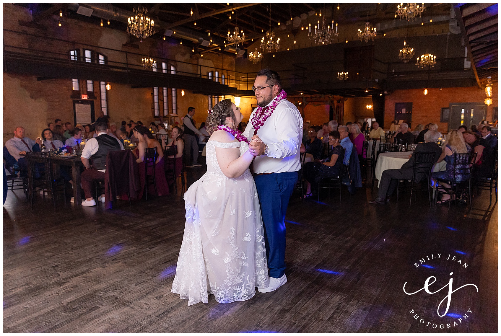 first dance bride and groom at the capitol room in st. peter minnesota