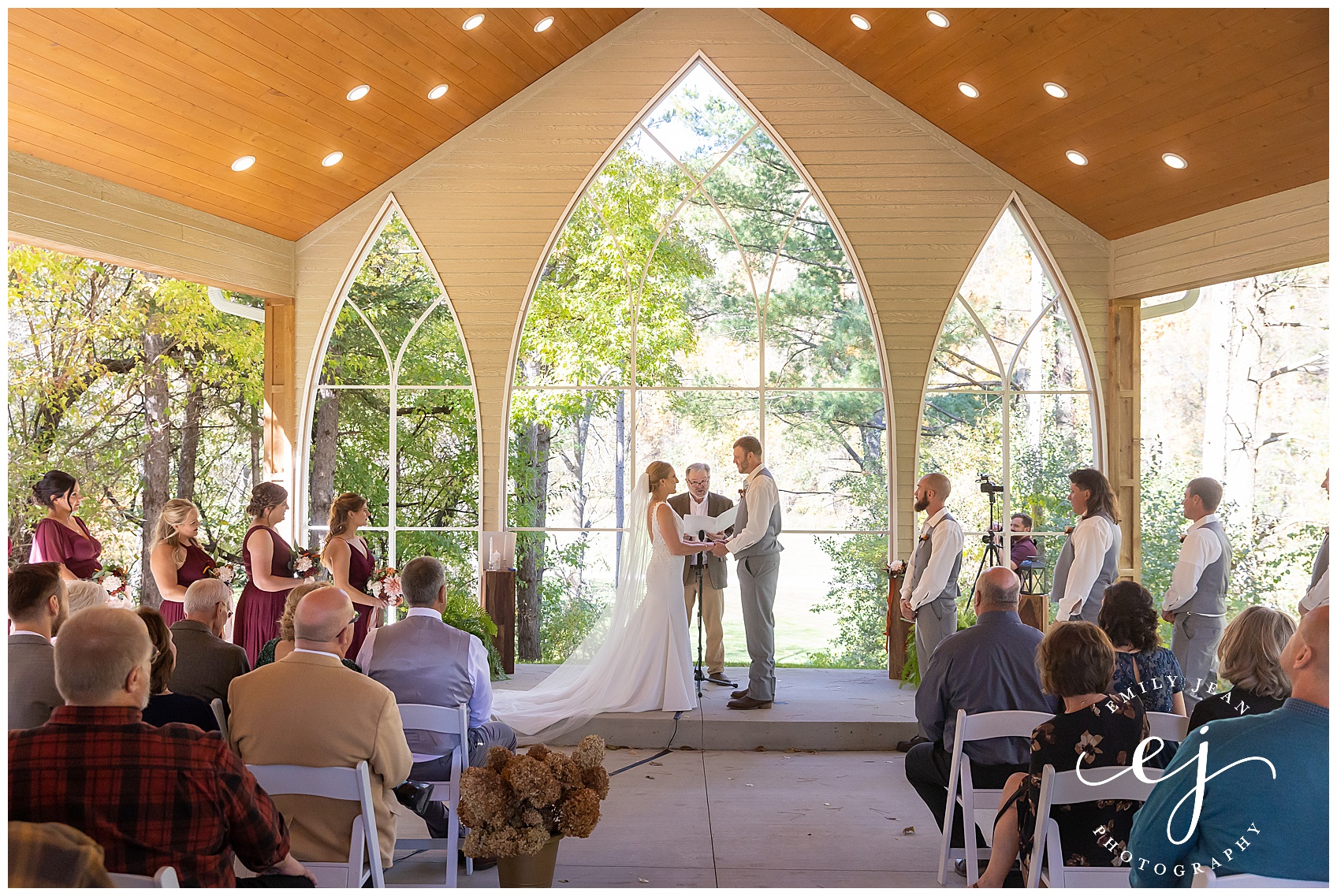 winnebago springs wedding open air chapel